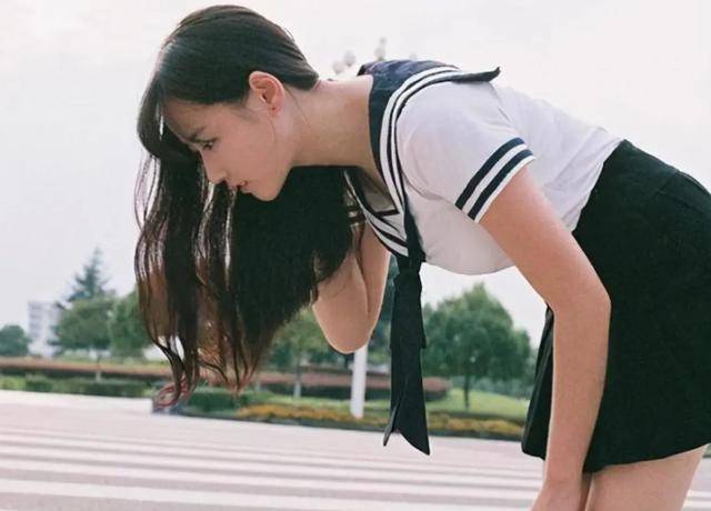 完这组照片中国家长懵了：这确定是小孩？CQ9电子登录注册日本女孩有多早熟？看(图6)