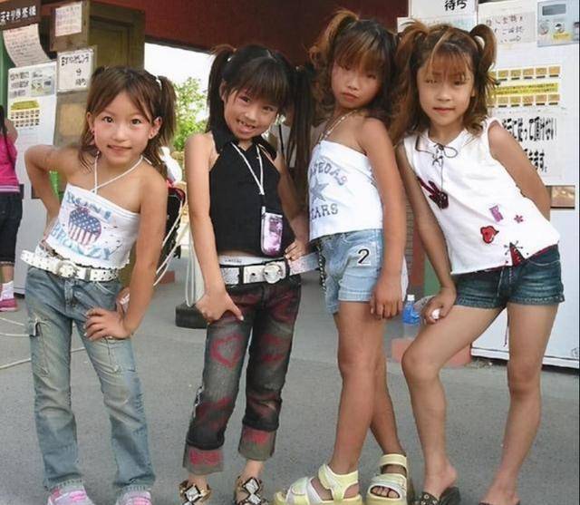 完这组照片中国家长懵了：这确定是小孩？CQ9电子登录注册日本女孩有多早熟？看(图3)